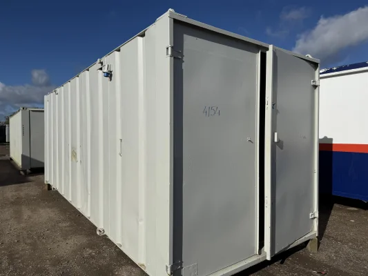  - Ref: 4154 - 21'x8' Container