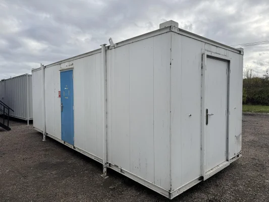  - Ref: 4111 - 24'x9' Cabins up to 24' Long