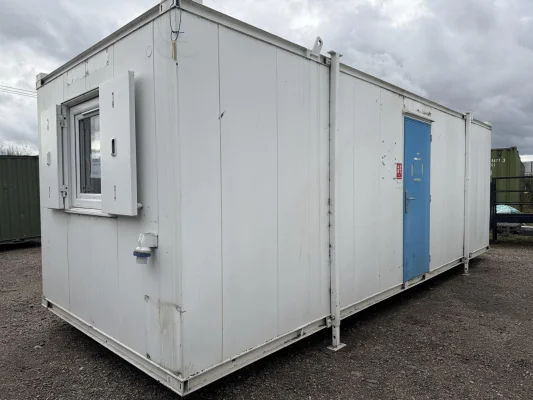  - Ref: 4111 - 24'x9' Cabins up to 24' Long