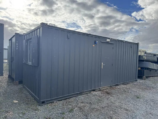  - Ref: 4123 - 21'x8' Cabins up to 24' Long