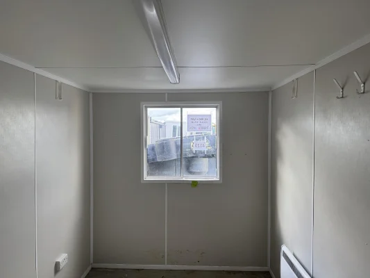  - Ref: 4123 - 21'x8' Cabins up to 24' Long