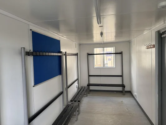  - Ref: 4124 - 21'x8' Cabins up to 24' Long