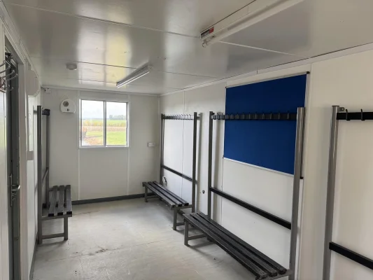  - Ref: 4124 - 21'x8' Cabins up to 24' Long