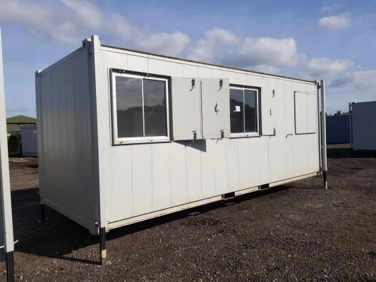  - Ref: 3511 - 21'x8' Cabins up to 24' Long