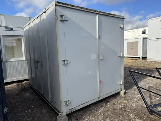 - Ref: 4157 - 10' x 8' Container