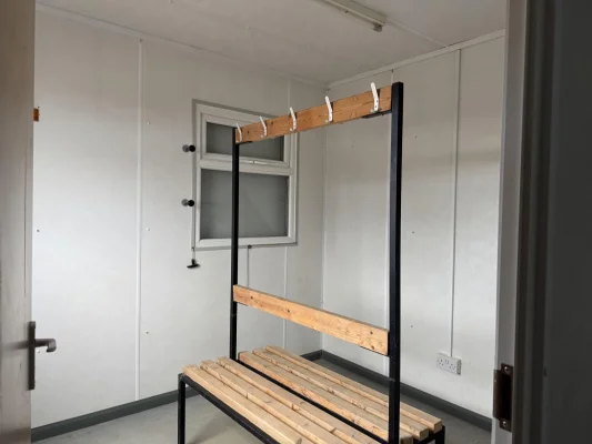 - Ref: 4159 - 32'x10' Cabin