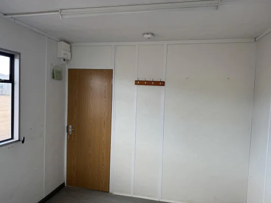 - Ref: 4158 - 32'x10' Cabin