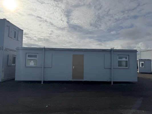 - Ref: 4117 - 32'x10' Cabin