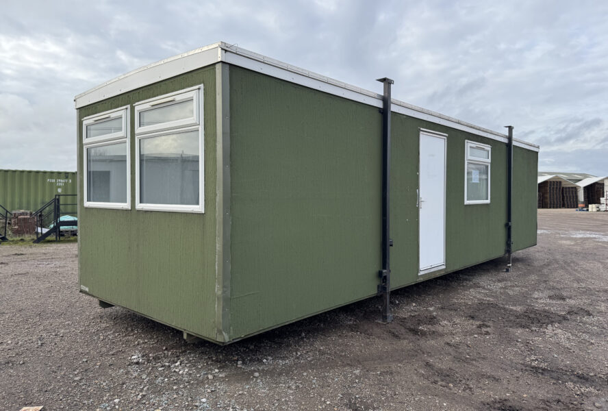 Textured Jackleg Cabin – 32’x10′